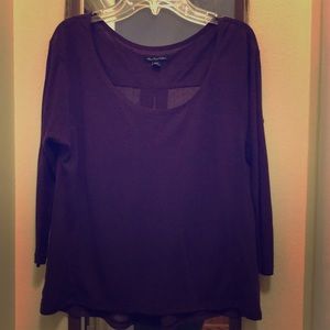 3/4 length long-sleeved T-shirt